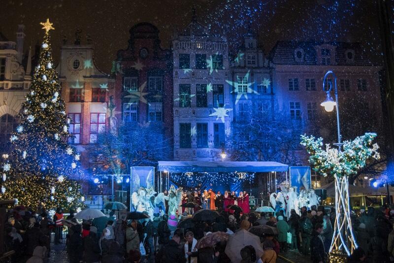 Wigilia Gdańska - piękna tradycja dzielenia się opłatkiem ze współmieszkańcami w przeddzień Wigilii z najbliższymi