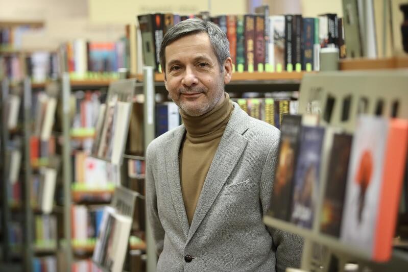 Jarosław Zalesiński: - Jakkolwiek przez wiele lat funkcjonowałem jako człowiek mediów, to “słowo” było mi najbliższe. I książka. Byłem im najwierniejszy