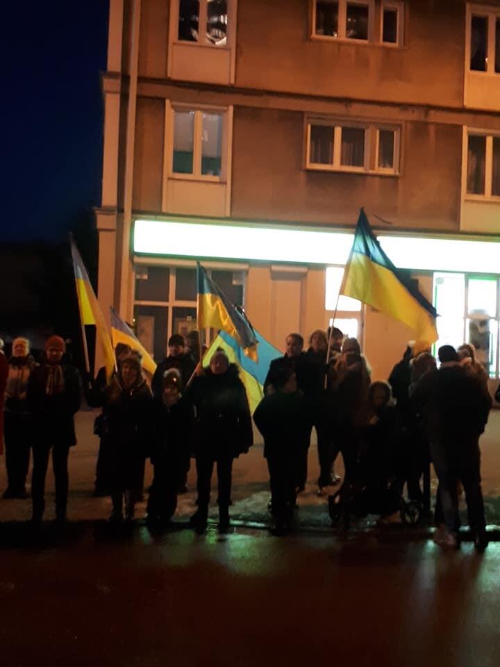 Ukraińskie flagi na trasie konduktu ulicami Gdańska, 18 stycznia 2019 r.