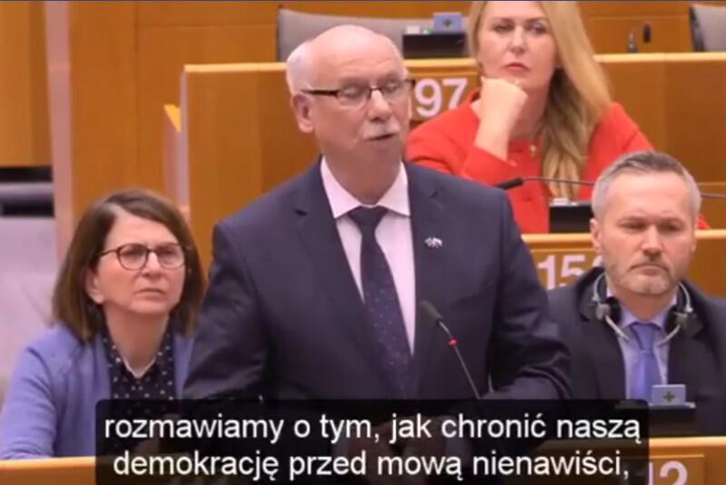 Janusz Lewandowski mówi w Parlamencie Europejskim o śmierci prezydenta Adamowicza i konieczności walki z mową nienawiści we wszystkich państwach UE 
