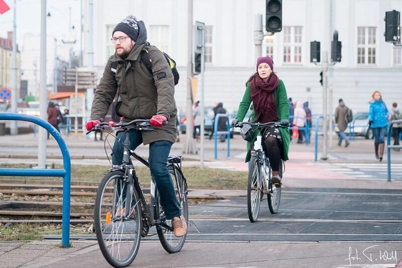 Tłoku na drodze rowerowej może nie ma, ale chętnych do zimowej jazdy w Gdańsku nie brakuje