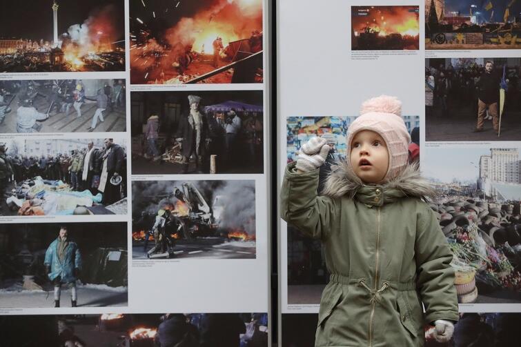 Uroczystości towarzyszyła wystawa zdjęć z wydarzeń na Majdanie