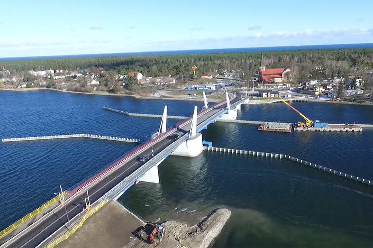 Do końca kwietnia br. powinna zakończyć się cała inwestycja związana z budową mostu na Wyspę Sobieszewską