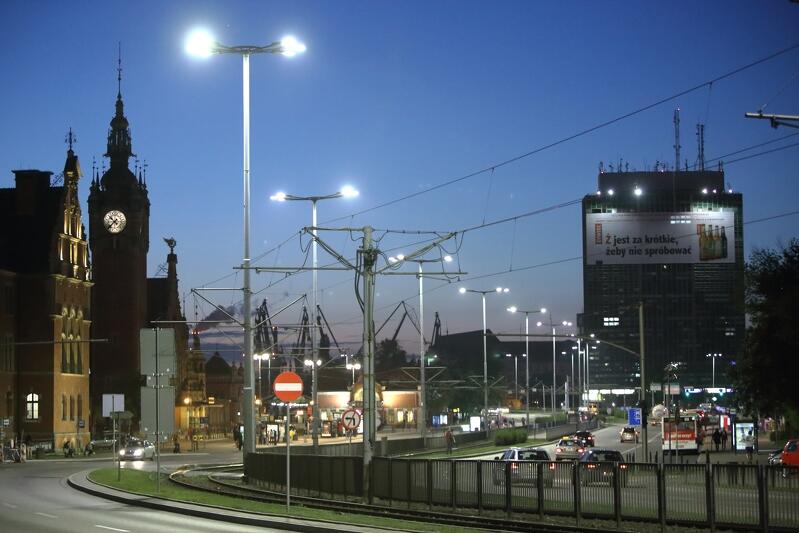 Miejski program Jaśniejszy Gdańsk  pozwoli na oświetlenie w tym roku kolejnych 21 ulic. Budżet przeznaczony na ten cel to ok. 7,3 mln zł. 