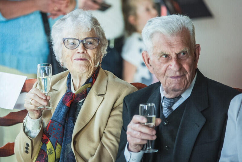 Gdańskie pary udowadniają, że miłość może trwać przez całe życie. Nz. państwo Anna i Czesław Tunkiewiczowie, którzy obchodzą 65. rocznicę ślubu