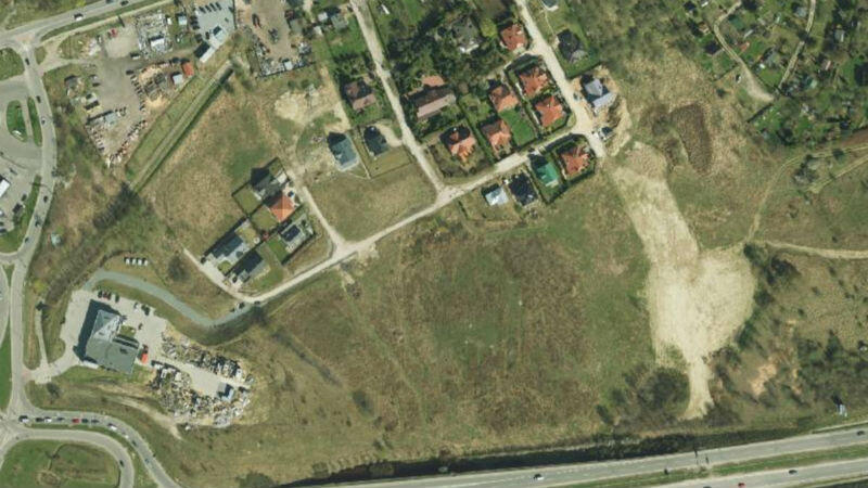 Rejon ulic Cedrowej i Czereśniowej (na dole al. Armii Krajowej, ) - teren zlokalizowany pośrodku jest niezagospodarowany