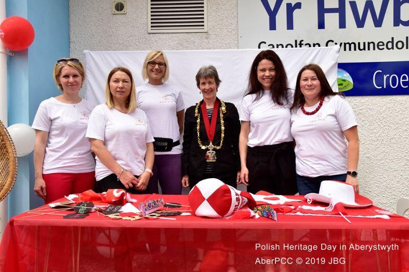 Założycielki Aberystwyth Polish Community wraz z burmistrz Aberystwyth Mari Turner