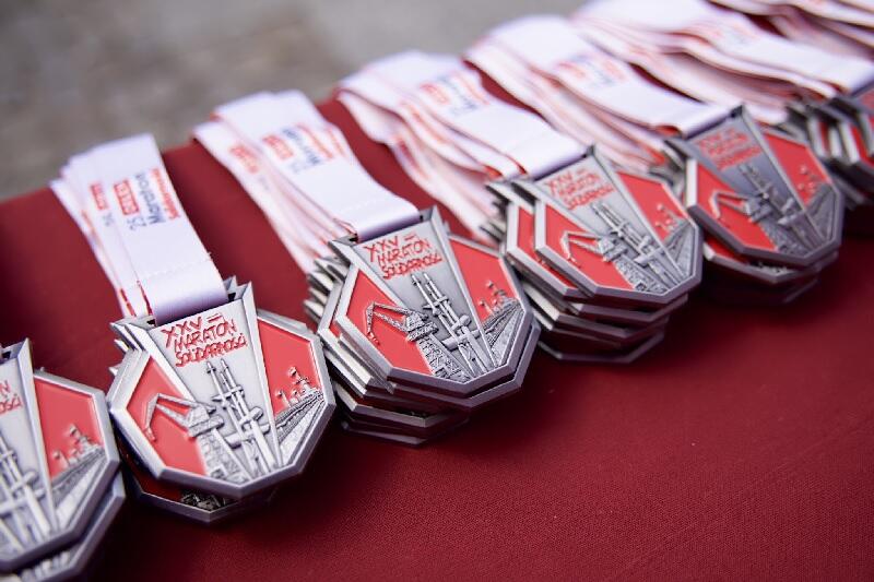 Uczestnicy 25. Orlen Maratonu Gdańsk otrzymali pamiątkowe medale