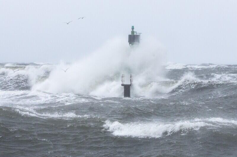 Biuro Meteorologicznych Prognoz Morskich IMGW PIB Gdynia ostrzega przed silnym sztormem