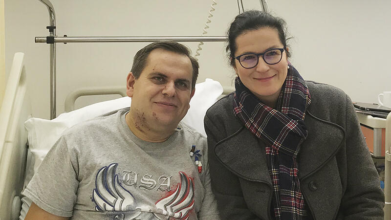 Prezydent Aleksandra Dulkiewicz odwiedziła w szpitalu pana Piotra, motorniczego, który ucierpiał w zeszłotygodniowym wypadku