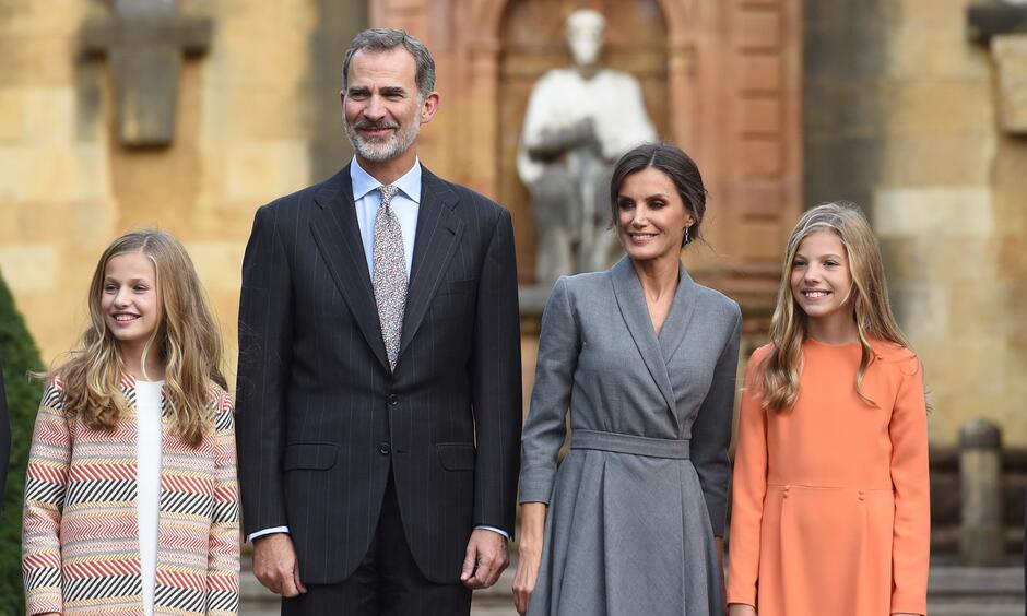 Hiszpańska rodzina królewska. Nz. od lewej: Eleonora - Księżna Asturii, król Filip VI, królowa Letycja, infantka Zofia