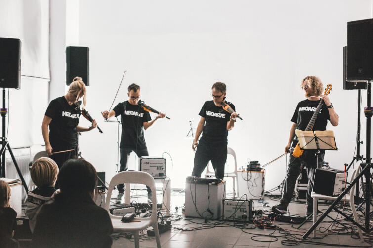 Zespół NeoArte, który od 2012 roku organizuje w Gdańsku festiwal prezentujący najciekawsze trendy w muzyce i sztuce współczesnej