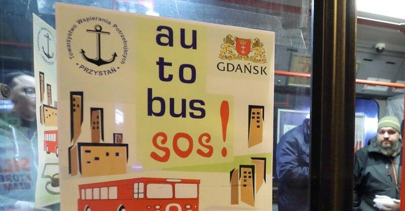 Osoby w kryzysie bezdomności na terenie Gdańska mają wsparcie m.in. w „autobusie SOS - pomoc”