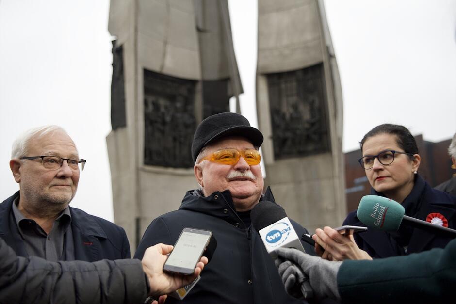Lech Wałęsa uważa, że projekt PiS nowelizacji ustawy o sądach to stan wojenny w sądownictwie