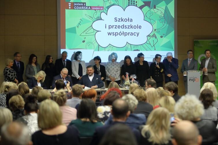 Międzynarodowe Targi Gdańską włączają się w program praktycznej nauki gdańskich uczniów
