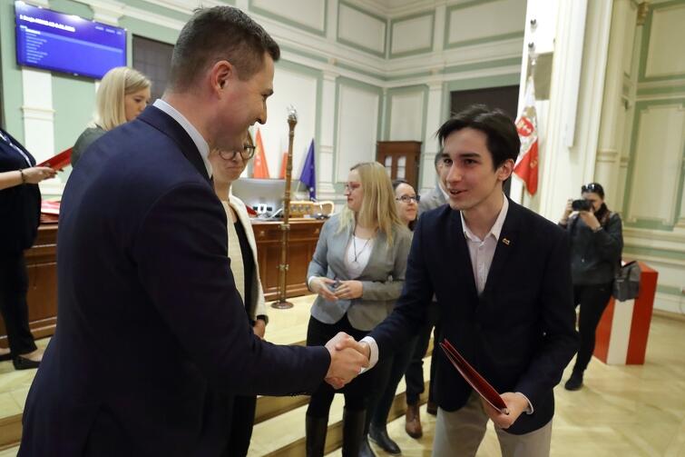 Przewodniczącym młodzieżowych radnych został Jakub Hamanowicz