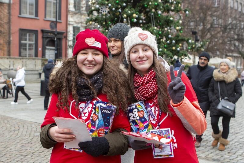 W Gdańsku kwestuje około 1200 wolontariuszy