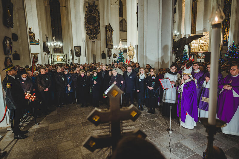 We wtorek, 14 stycznia, odprawiono uroczystą mszę św. w intencji prezydenta Pawła Adamowicza