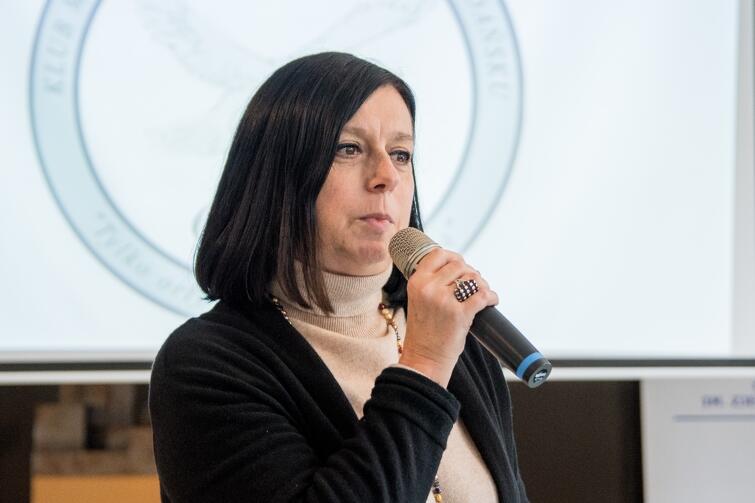 Ewa Szymska, dyrektor XV LO: - Wyróżniamy się pracą zespołową, empatią i zaangażowaniem społecznym