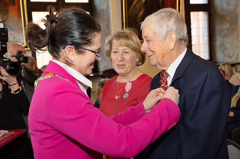 W dowód uznania za długoletnie pożycie małżeńskie pary otrzymały Medale Prezydenta Gdańska oraz Medale Prezydenta RP
