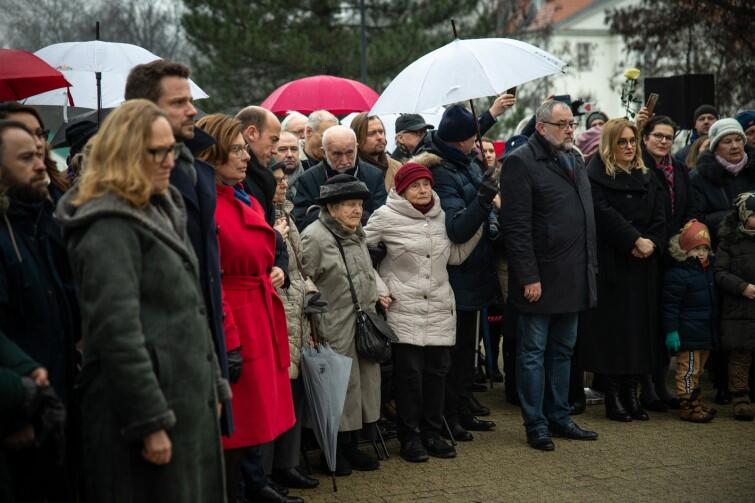 Na uroczystość przyszli nie tylko politycy, ale licznie stawili się mieszkańcy Warszawy