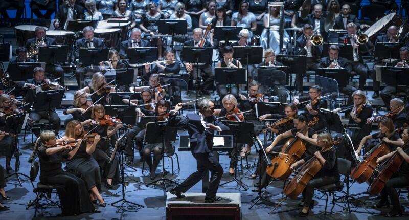 Na taki widok, Maestro José Maria Florêncio i orkiestra - musimy jeszcze poczekać