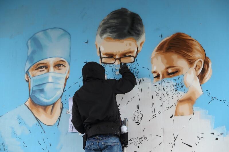 Mural ma być podziękowaniem dla walczących z koronawirusem pracowników ochrony zdrowia