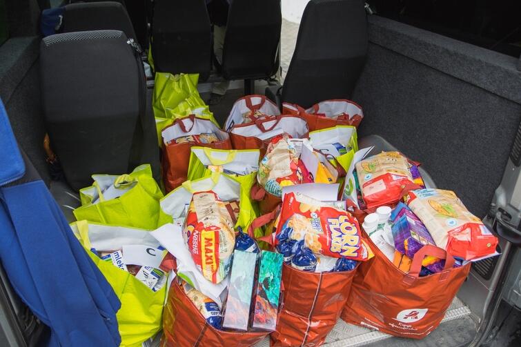 Radni Piecek-Migowa postanowili wesprzeć mieszkańców zakupem żywności i środków czystości