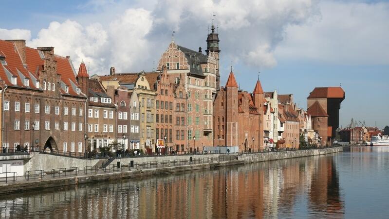 Chyba najbardziej znany widok Gdańska, przynajmniej dla przyjezdnych - Żuraw i Długie Pobrzeże nad Motławą 