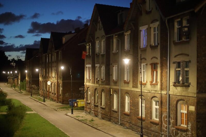 W ramach programu Jaśniejszy Gdańsk  - w 2019 roku latarnie rozświetliły ulicę Kolejową 