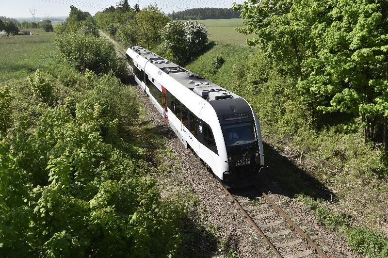 Przejazd pociągu specjalnego na 24 kilometrowej trasie Gdańsk- Kokoszki - Kartuzy w ramach samorządowej inicjatywy ma rzecz reaktywacji przewozów pasażerskich na tej linii kolejowej (13.05.2018 r.)