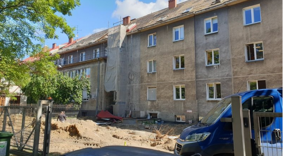 Trwają prace remontowe siedziby Miejskiego Ośrodka Pomocy Rodzinie przy ul. Leczkowa