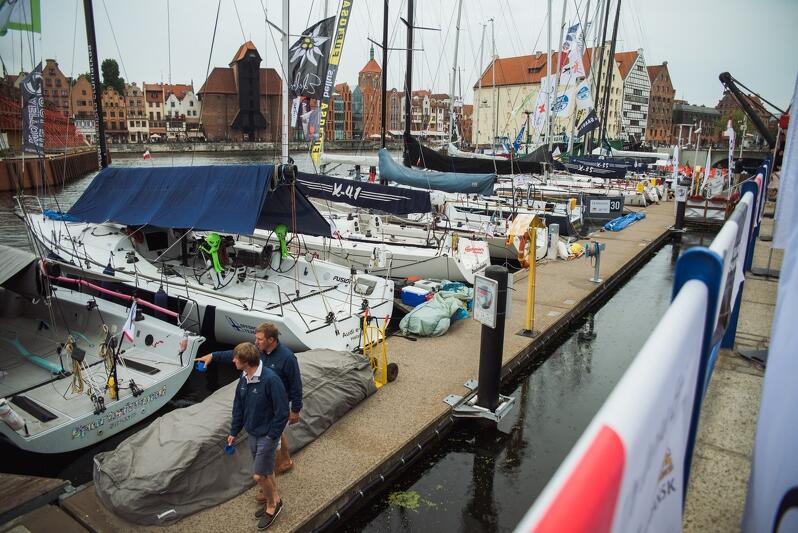 Portem zawodów będzie Marina Gdańsk, która znajduje się środku miasta - żeglarskie klimaty dostępne będą dla mieszkańców i turystów. Marina przy ul. Szafarnia od lat świetnie wpisuje się w morski charakter Gdańska. Nz. łodzie, które uczestniczyły w Mistrzostwach Europy jachtów morskich ORC w 2017 r.