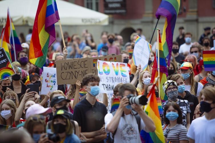 Manifestacja była kolorowa i przyjazna. Środowiska LGBT szacują, że w samym Gdańsku mieszka ok. 40 tysięcy osób nieheteronormatywnych