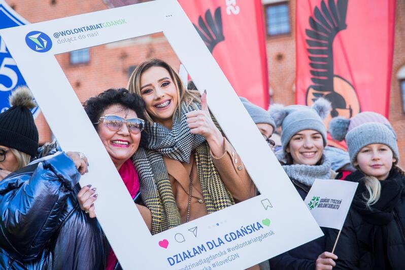 Godzina dla Gdańska to swoiste przedłużenie Gdańskiego Tygodnia Wolontariatu, który odbywa się w grudniu, nz. parada wolontariuszy w ramach Tygodnia