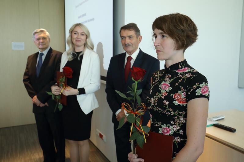 Wśród pięciorga tegorocznych laureatów są dwie panie: dr Marta Cebera i dr n. med. inż. Agata Olejniczak-Kęder