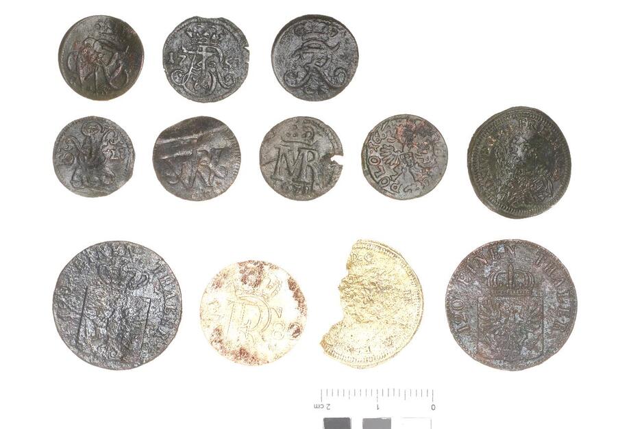 Archeolodzy wykopali m.in. dawne monety. Najwięcej było szelągów