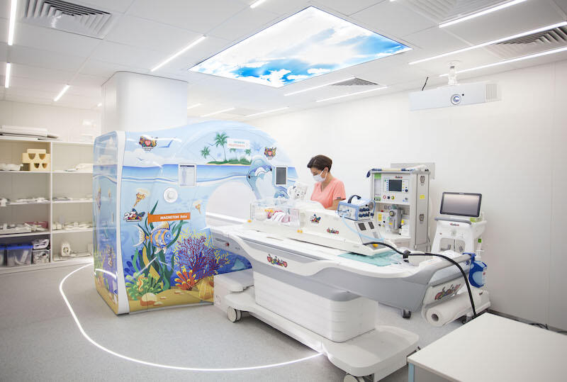 Inkubator i rezonans magnetyczny to nowoczesne sprzęty, dzięki którym diagnostyka dzieci będzie dokładniejsza i mniej stresująca dla najmłodszych