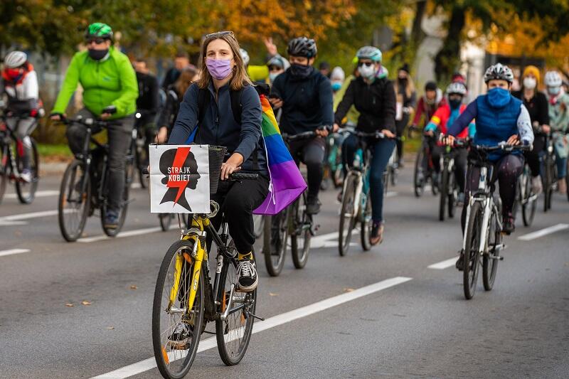 W blokadzie rowerowej udział wzięło ok 2 tysiące osób, po raz pierwszy blokada miasta odbyła się z pomocą rowerów