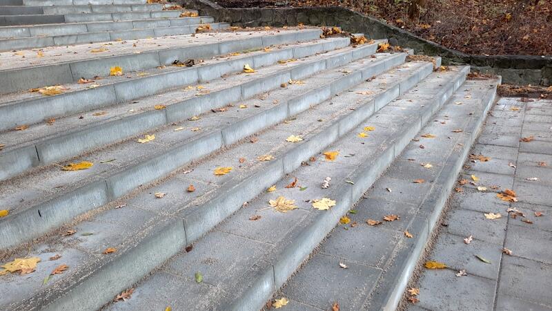 Nowe schody prowadzące na Wronią Górkę są niemal gotowe