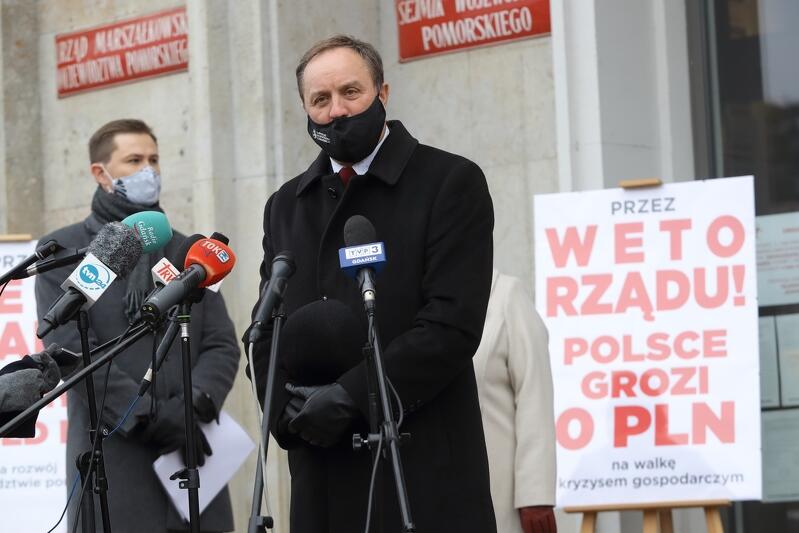 Marszałek Mieczysław Struk: Dzisiaj jesteśmy tu, bo obawiamy się wyników szczytu Unii Europejskiej, które zdecydują o losach każdego regionu Polski, o losach naszej ojczyzny 
