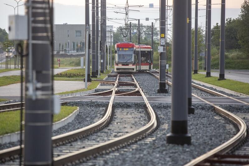 Pierwszy regularny kurs przedłużonej linii tramwajowej nr 12 na odcinku węzeł Ujeścisko - al. Adamowicza - ul. Bulońska, 30 czerwca 2020