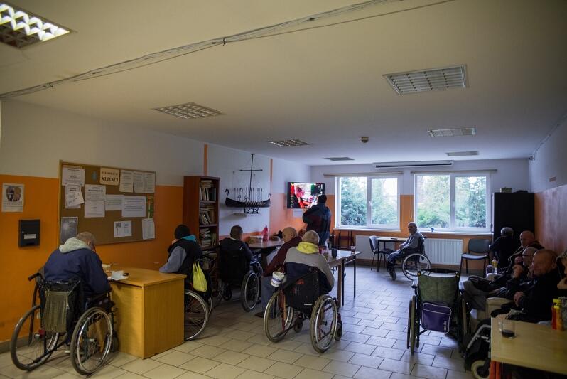 Obszar Metropolitalny Gdańsk-Gdynia-Sopot, jako pierwsza metropolia w Polsce, wprowadza rozwiązania systemowe dla osób z niepełnosprawnościami i ich opiekunów ujęte w Standardzie Minimum na Rzecz Osób z Niepełnosprawnościami i Otoczenia