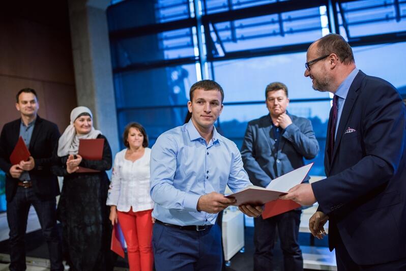 Prezydent Paweł Adamowicz i członkowie gdańskiej Rady Imigrantów w ECS, we wrześniu 2016 roku