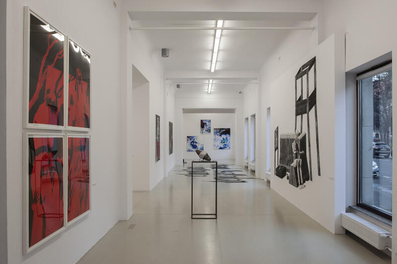 Gdańskie Biennale Sztuki 2020 gości w Gdańskiej Galerii Miejskiej już po raz szósty, jednak w tym roku po raz pierwszy prace są prezentowane w aż trzech oddziałach instytucji