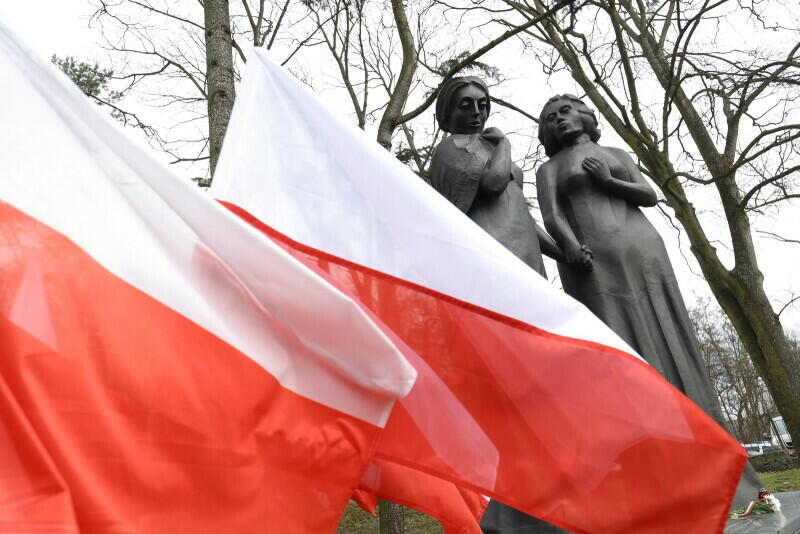Pomnik Matki Polki i Rosjanki na Cmentarzu Wojennym Żołnierzy Radziecki w Gdańsku