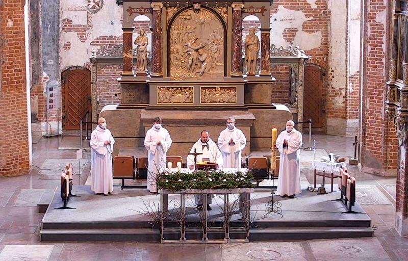 Niedziela Zmartwychwstania Pańskiego. Msza św. w kościele św. Jana w Gdańsku