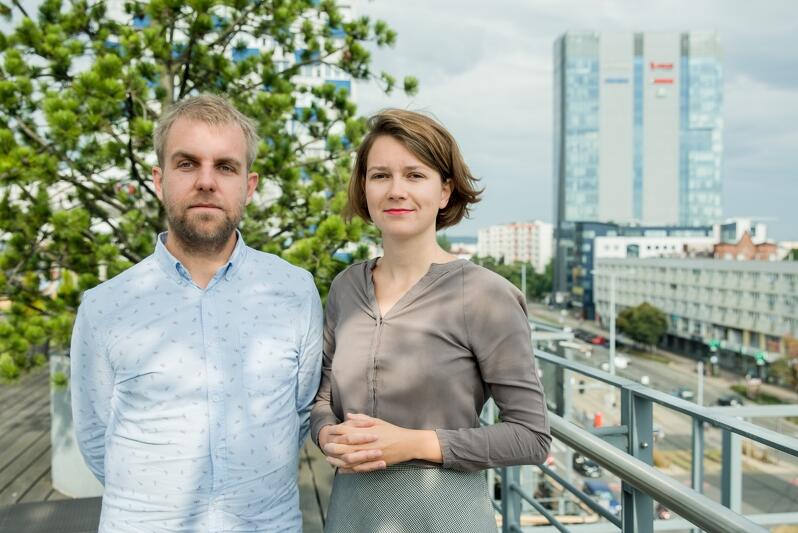 Natalia Koralewska i Jakub Knera z Fundacji Palma, autorzy takich projektów jak Noc Wrzeszcza, czy Instytut Langfuhr, w którym dokumentują fenomen Wrzeszcza